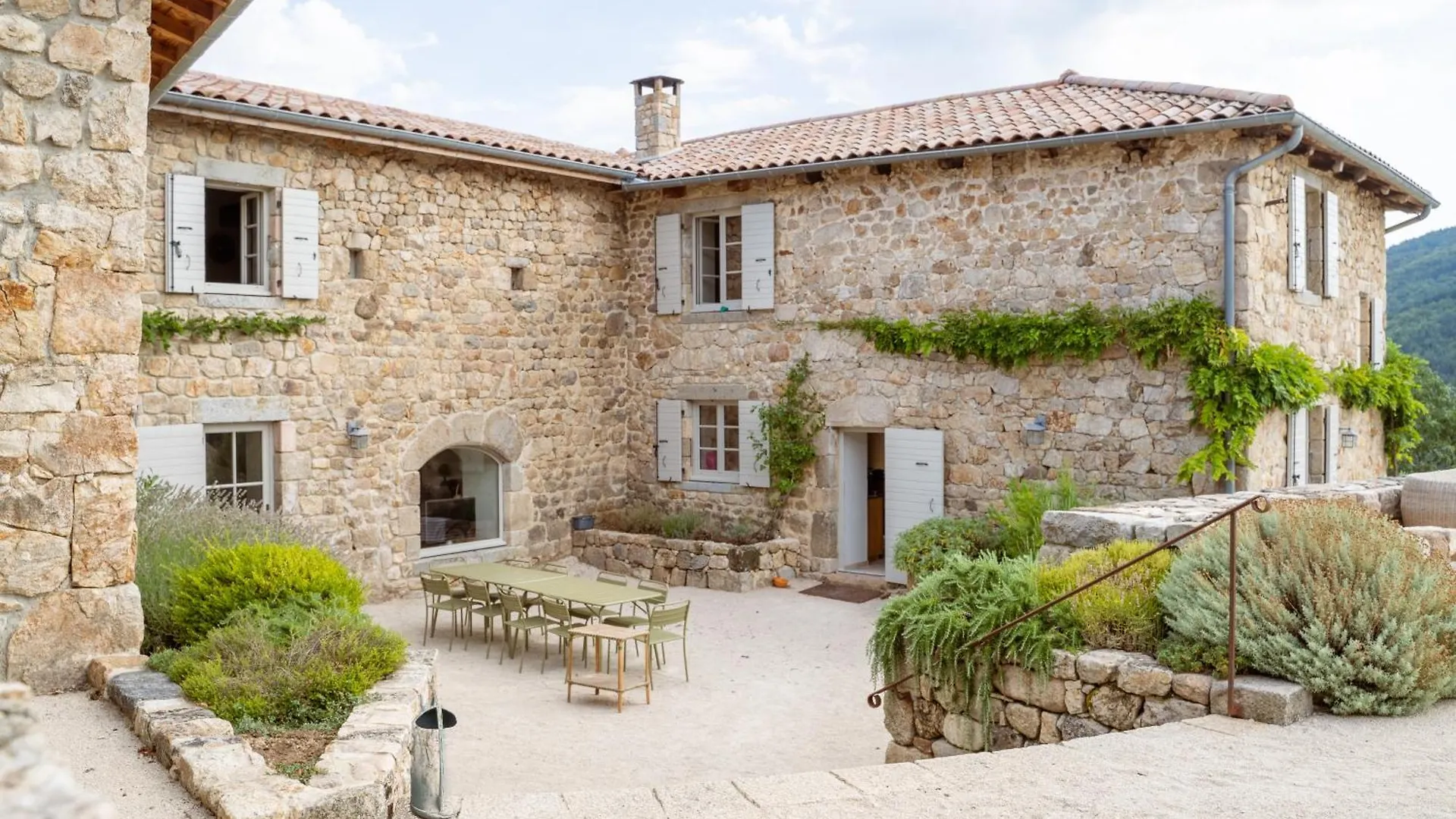 Les Tourettes Villa Desaignes Holiday home
